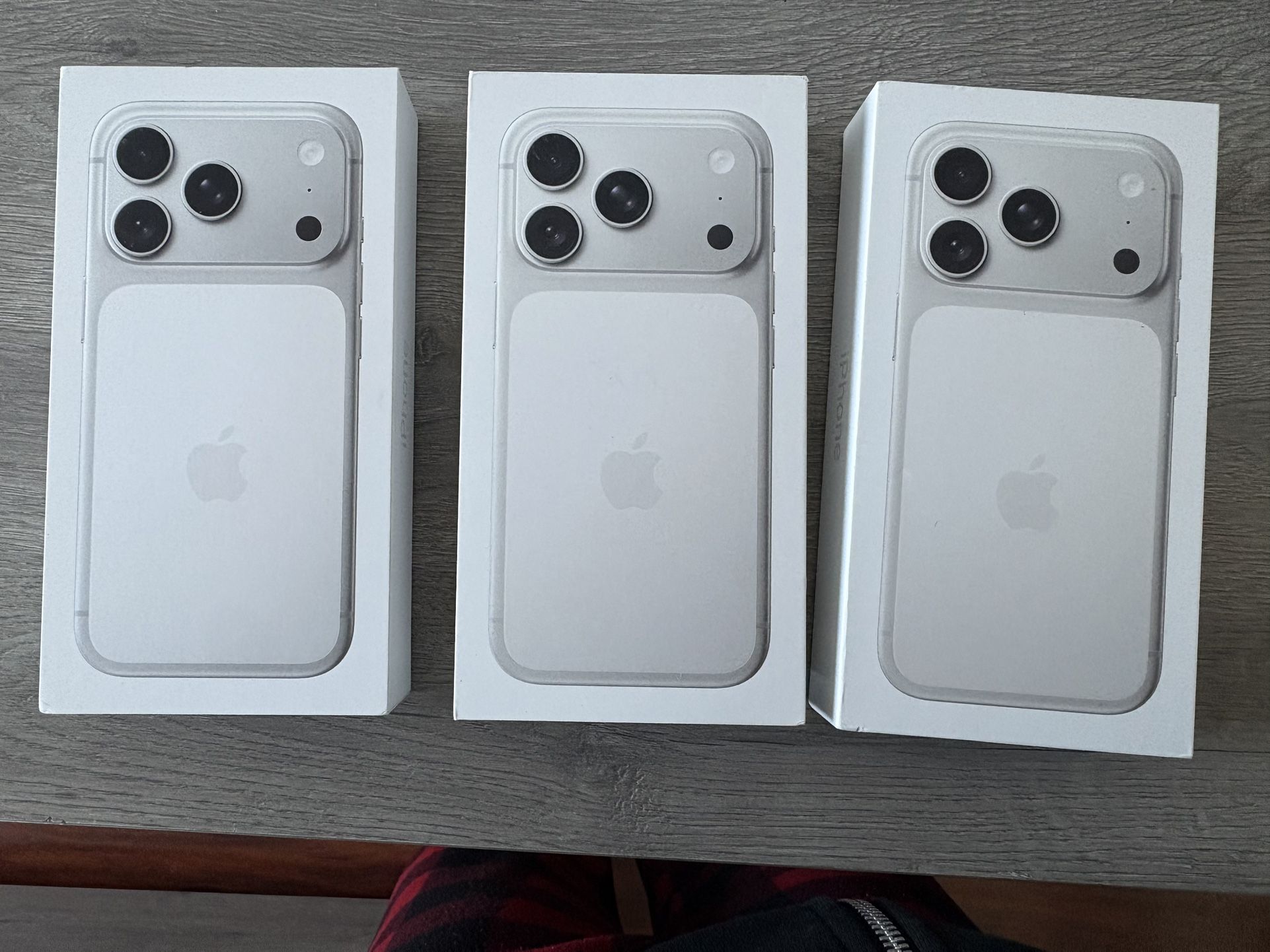 New/ Sealed iPhone 17 Pro 256GB (Verizon)