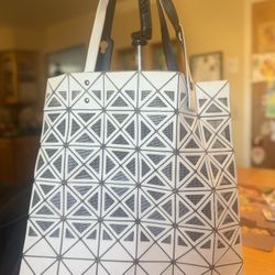 BAO BAO Issey Miyake
