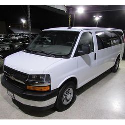 2017 Chevrolet Express 3500 Passenger 