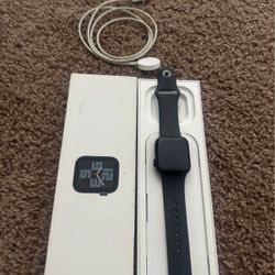 Apple Watch SE 44mm Gen 2