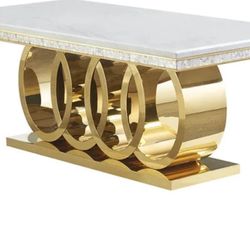 Sweetheart Table For Weddings And Parties 