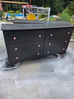 6 Drawer Black Dresser