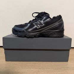New Balance 740v2 “Black” 8 Men’s