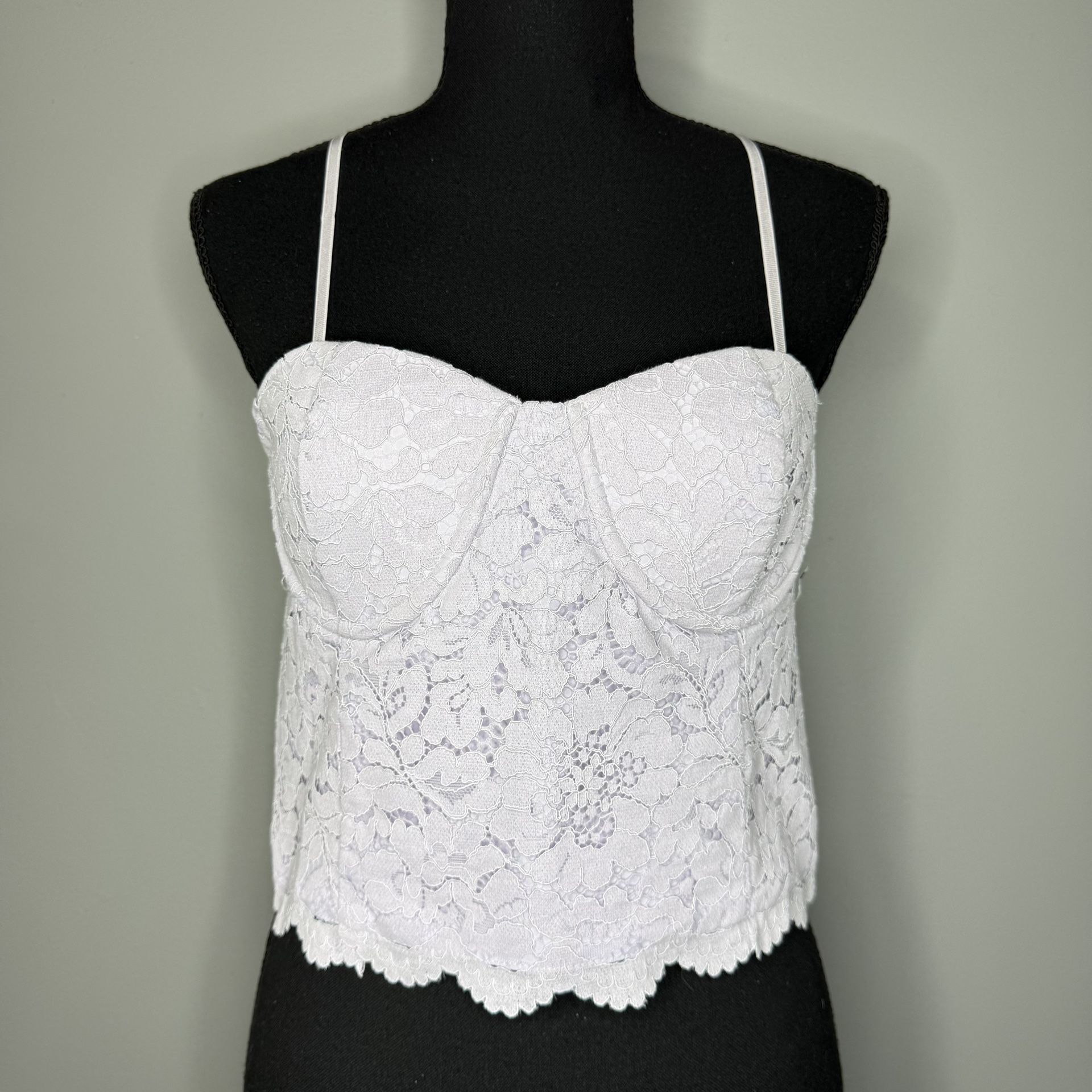 Francesca's Collections Lace Bandeau with Floral Detailing