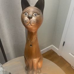 Nice Vintage Large Tall Wood Cat Hand Carved Painted  Figurine with necklace in excellent condition