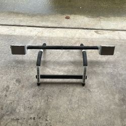 Pull Up Bar