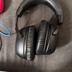 Expensive Head Set Original Price Is 350 Willing To Negotiate I Lost The USB So I’ll Bring It Down To 150/90