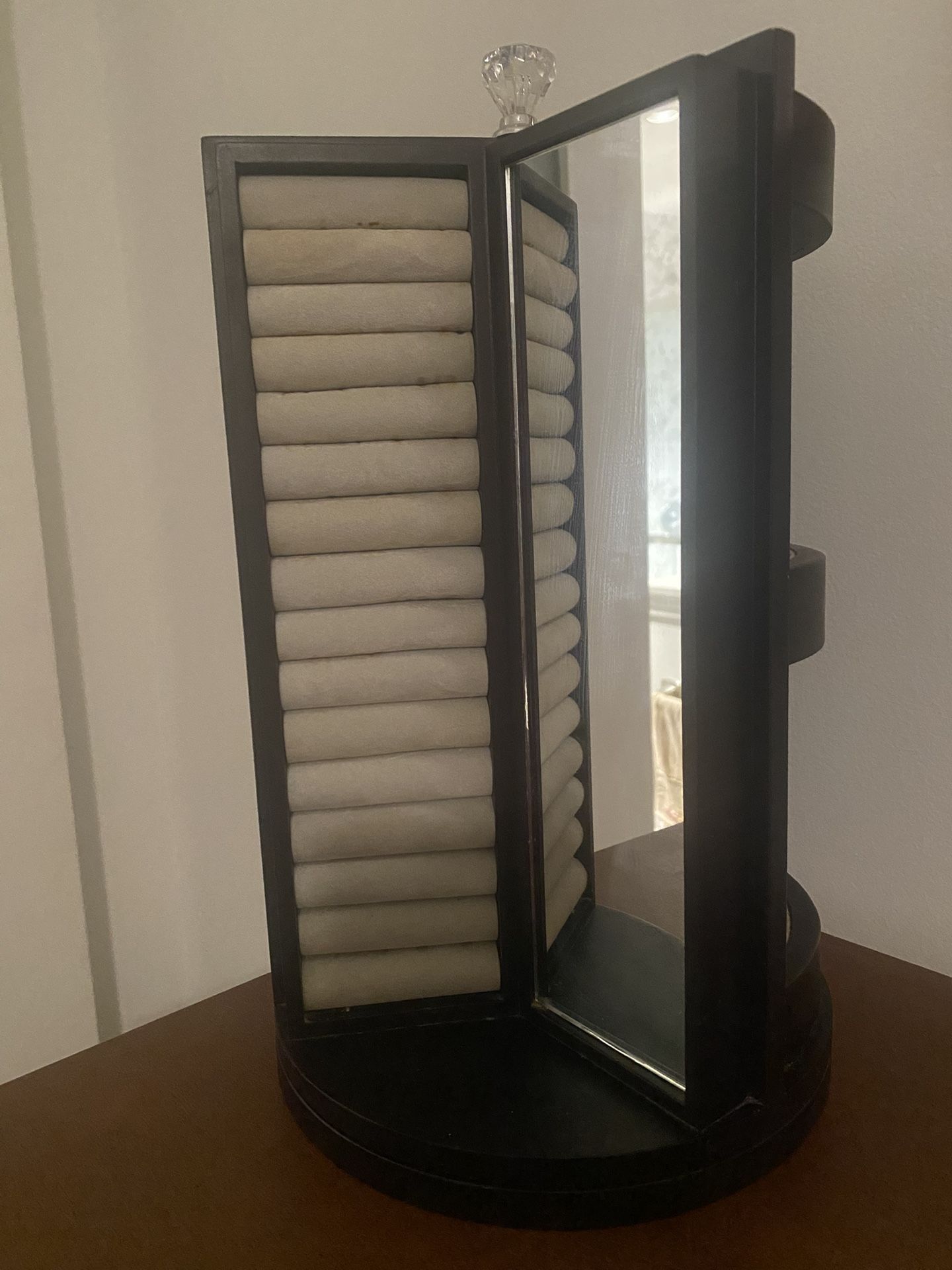 Rotating Jewelry Organizer