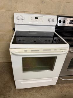 Frigidaire Glass Top Stove