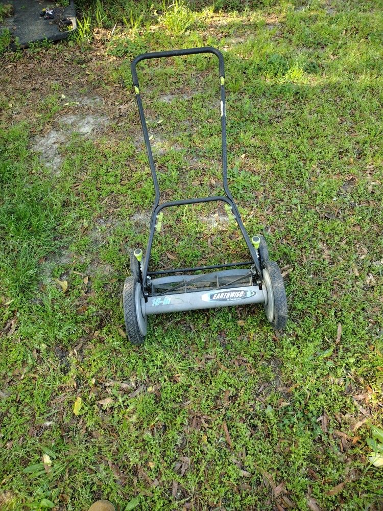 Earthwise 16 Inch Manuel Push Mower