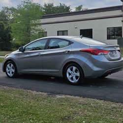 2012 Hyundai Elantra 