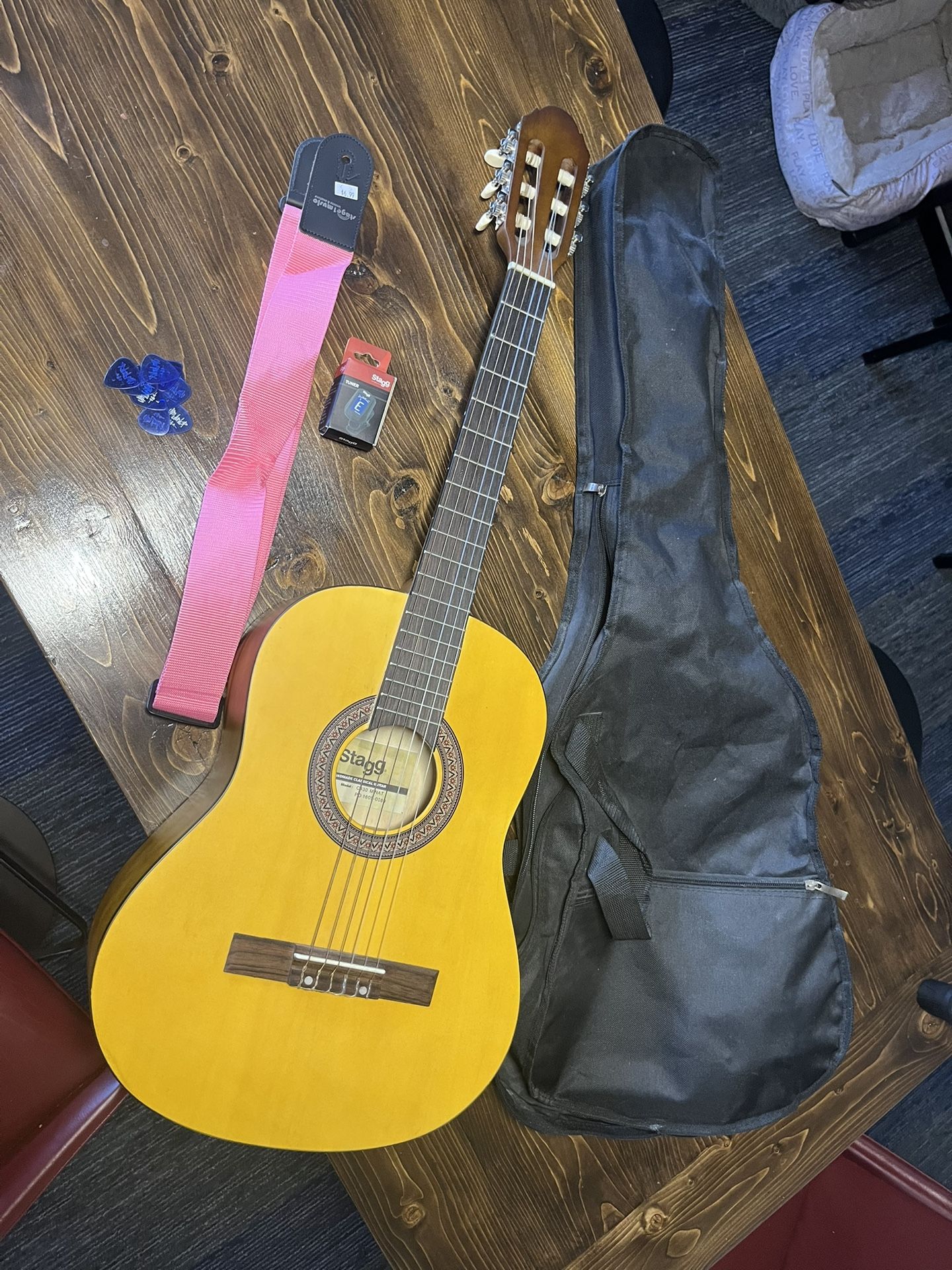 Guitar Stagg 6 String Kit