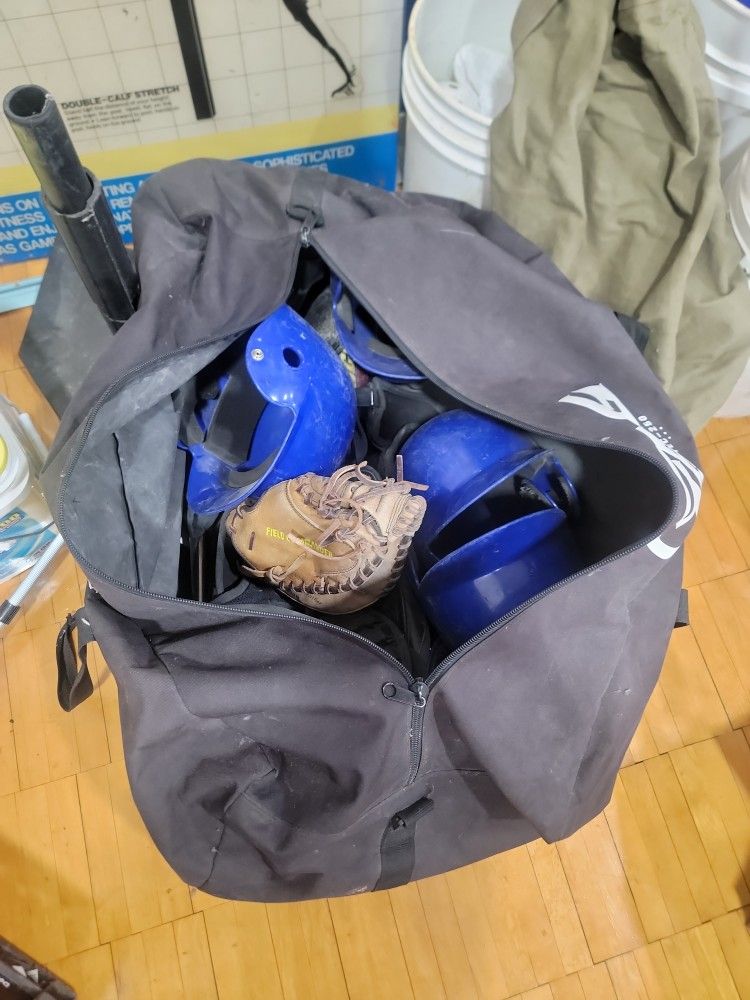 Free Basball Softball Equipment