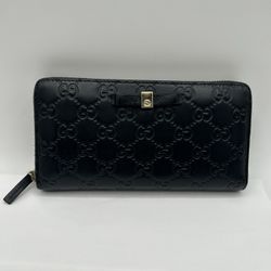 Authentic Gucci Guccissima Zip Around Wallet
