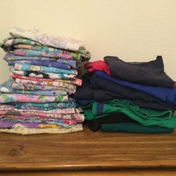 Medical scrubs/smocks