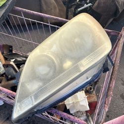 Honda Oddysey Front Headlight 