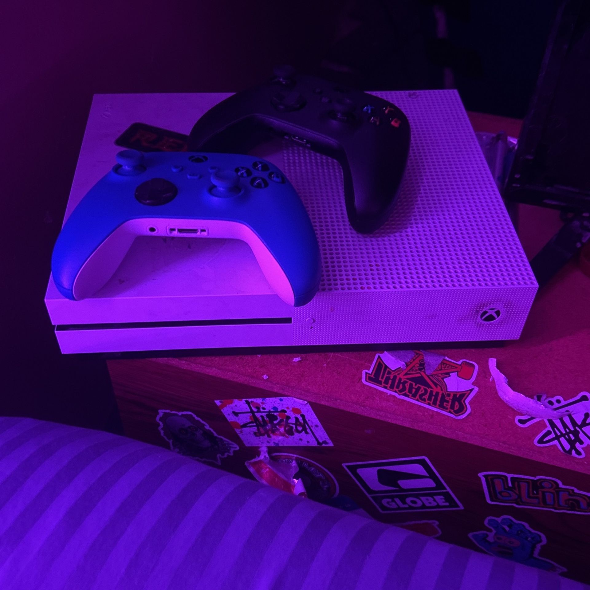 XBOX ONE S