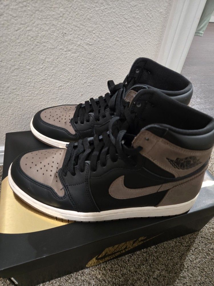 Jordan 1 Retro Palomino Size 9
