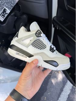 Jordan retro 4 military black