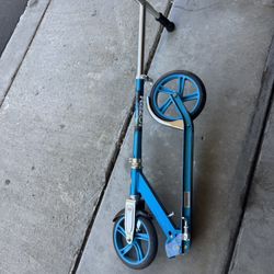 Razor A5 Wheel Kick Scooter 8+