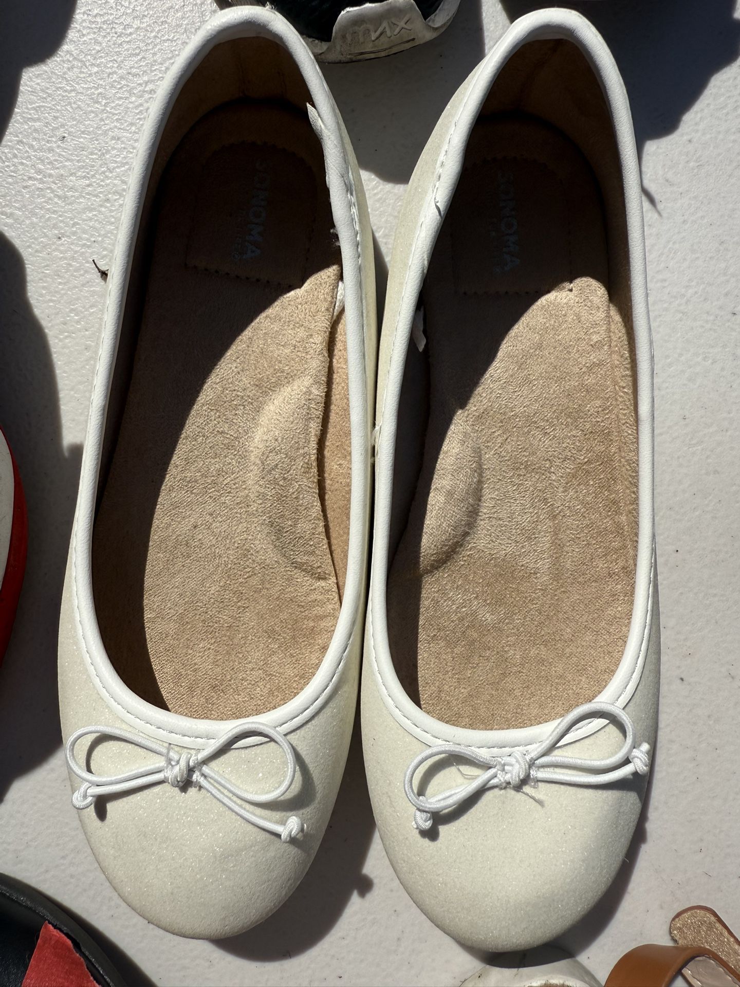 White Dress Shoes - Size 2