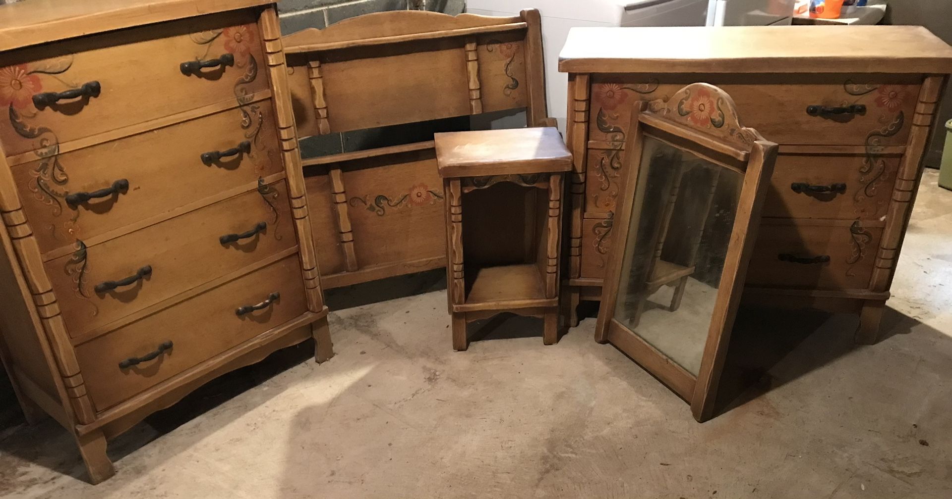 Antique Early 20Th Century Hand Painted Wood Furniture