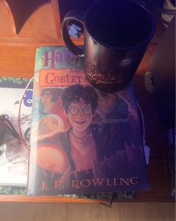 Harry Potter bundle (goblet of fire first ed book and a mug)