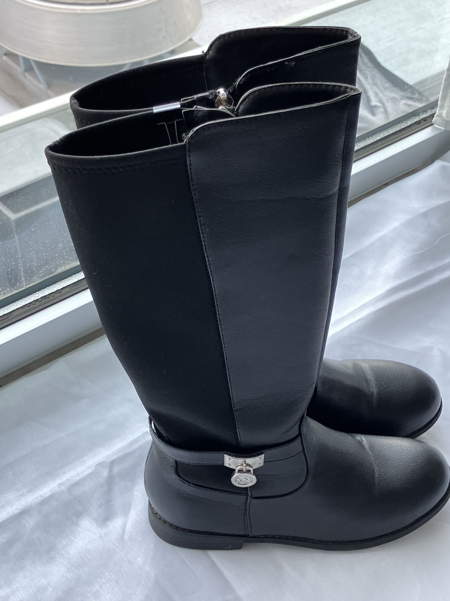 Michael Kors Girls Shoes Girls Buts Non Marking All Man Materials Black Size 3