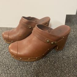 Leather Ugg Clogs