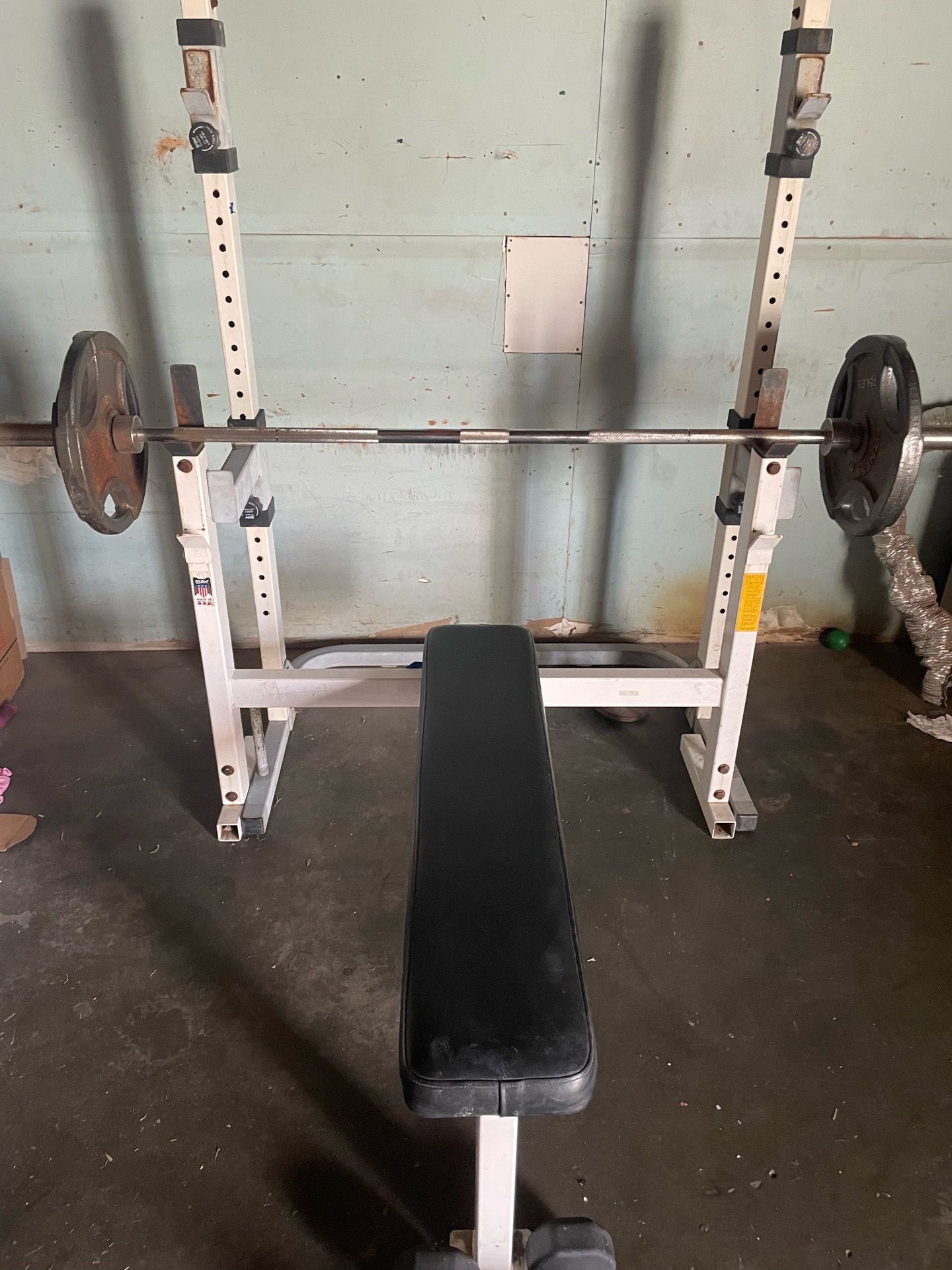 Squat rack & bench press
