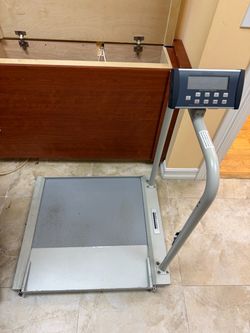 Health o meter Professional Medical Wheelchair Scale – 1,000 lb Capacity