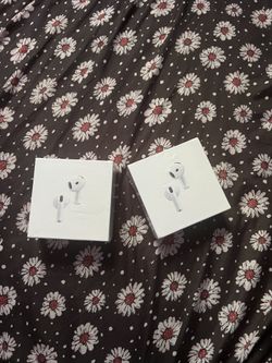 Brand New ( AirPod 4’s )