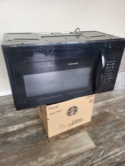 Frigidaire Microwave - Like New! $100