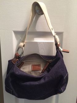 Gap purse