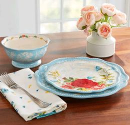 Pioneer woman dish set