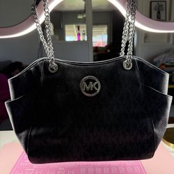 Black Michael Kors Purse with chain strapping