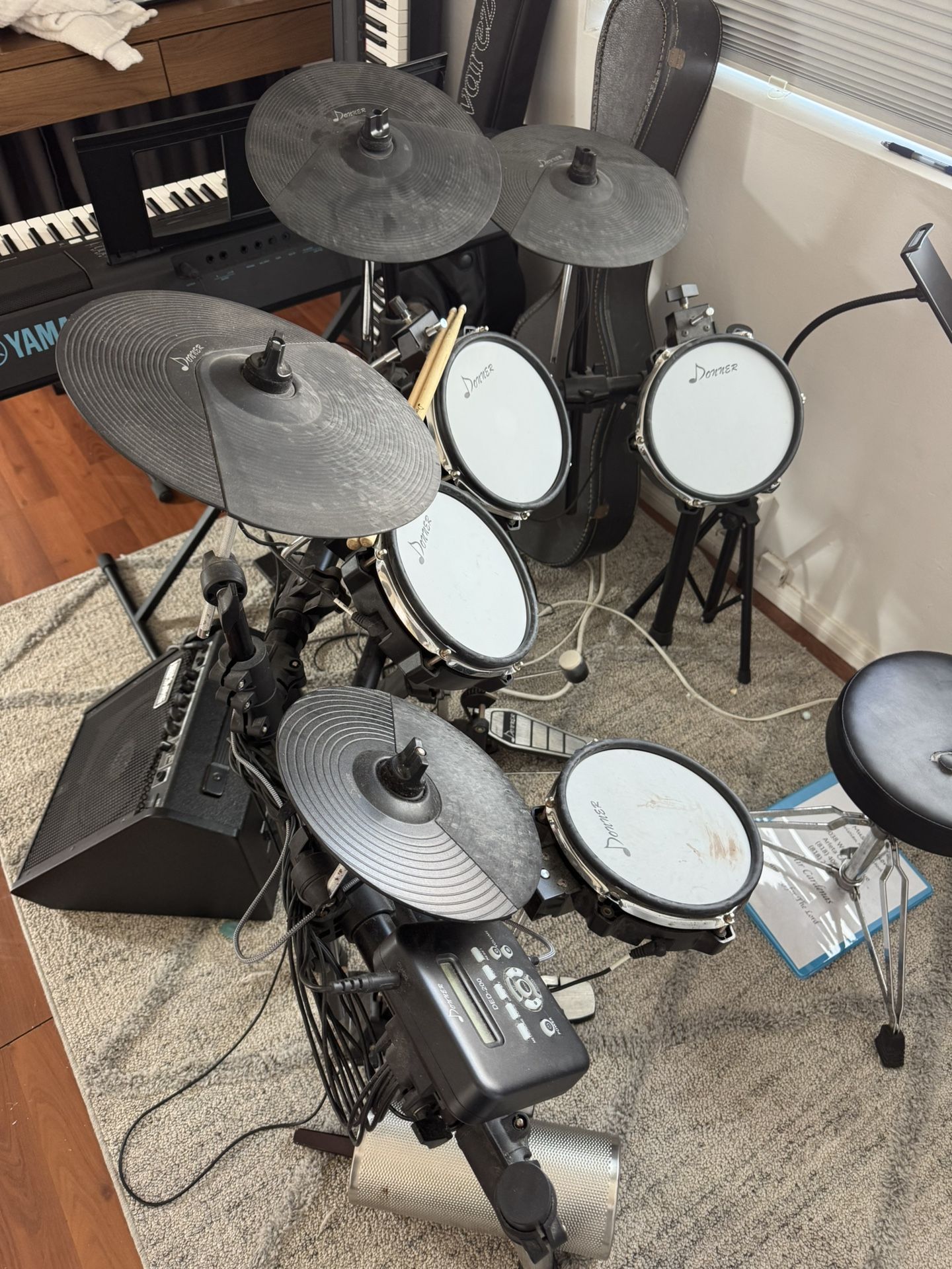 Donner DED-200 Electric Drum Set Electronic Drum Kit with 225 Sounds, More Stable Iron Metal Support, 5 Drums 4 Cymbals, Electric Drum, Audio Line, Dr