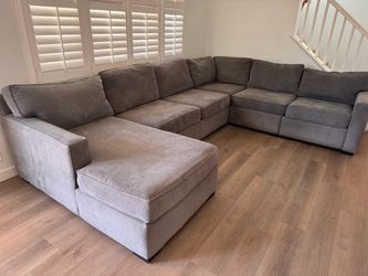 Sectional couch