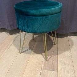 Amazon - Ornavo Home Modern Round Velvet Storage Ottoman