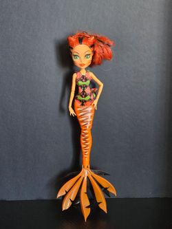 Monster High Toralei Stripe Great Scarrier Reef 13in Fashion Doll Cat Ears