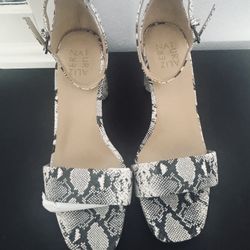 NATURALIZER HEELS