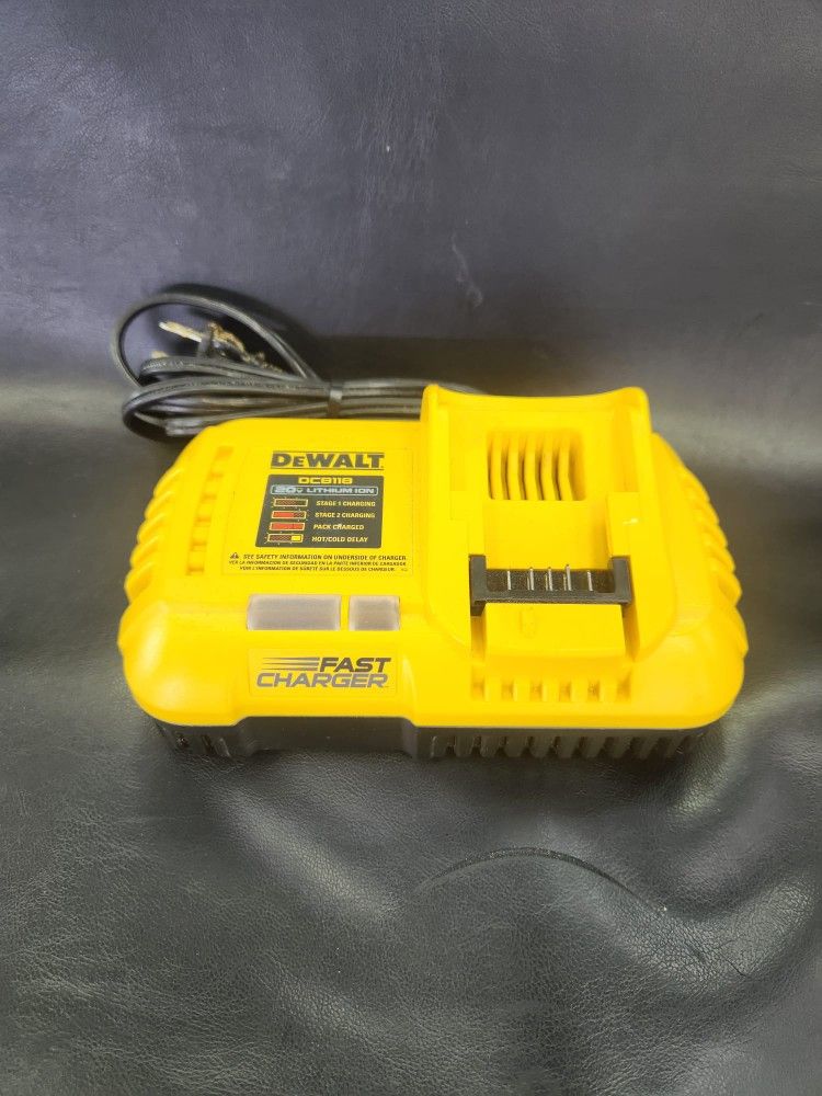 Dewalt Fast Charger DCB118