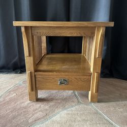 Oak End Table - Bassett