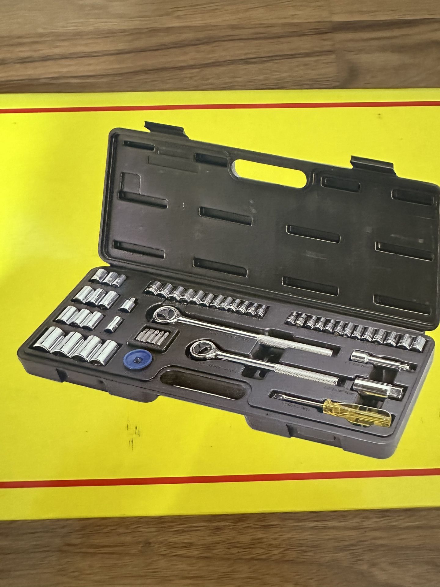 52 Piece Ratchet & Socket Set 