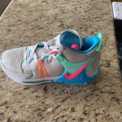 Nike Lebron Witness 7