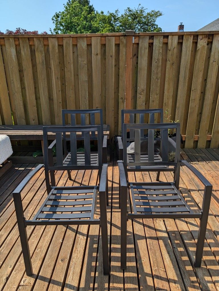 Outdoor Chairs X 4