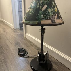 Kiss Lamp (2008 Collection)