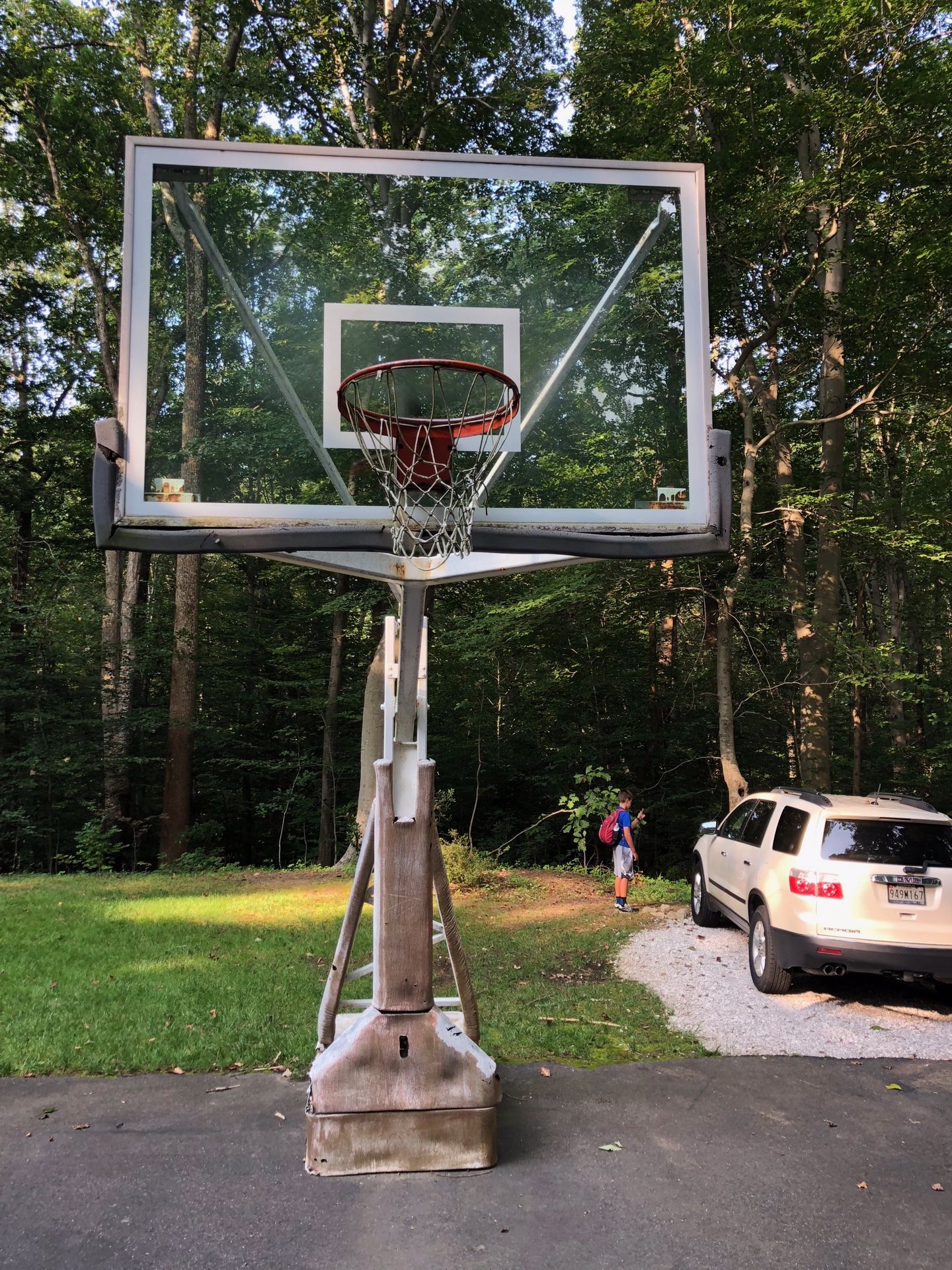 Hydra Rib Basketball Hoop