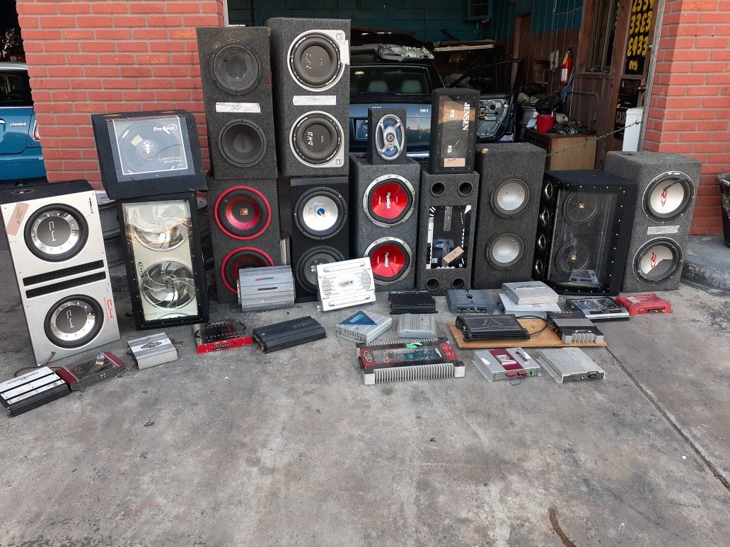 Speakers boomboxes and amplifiers