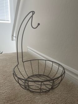 Metal Wire Fruit Basket with Banana Hook